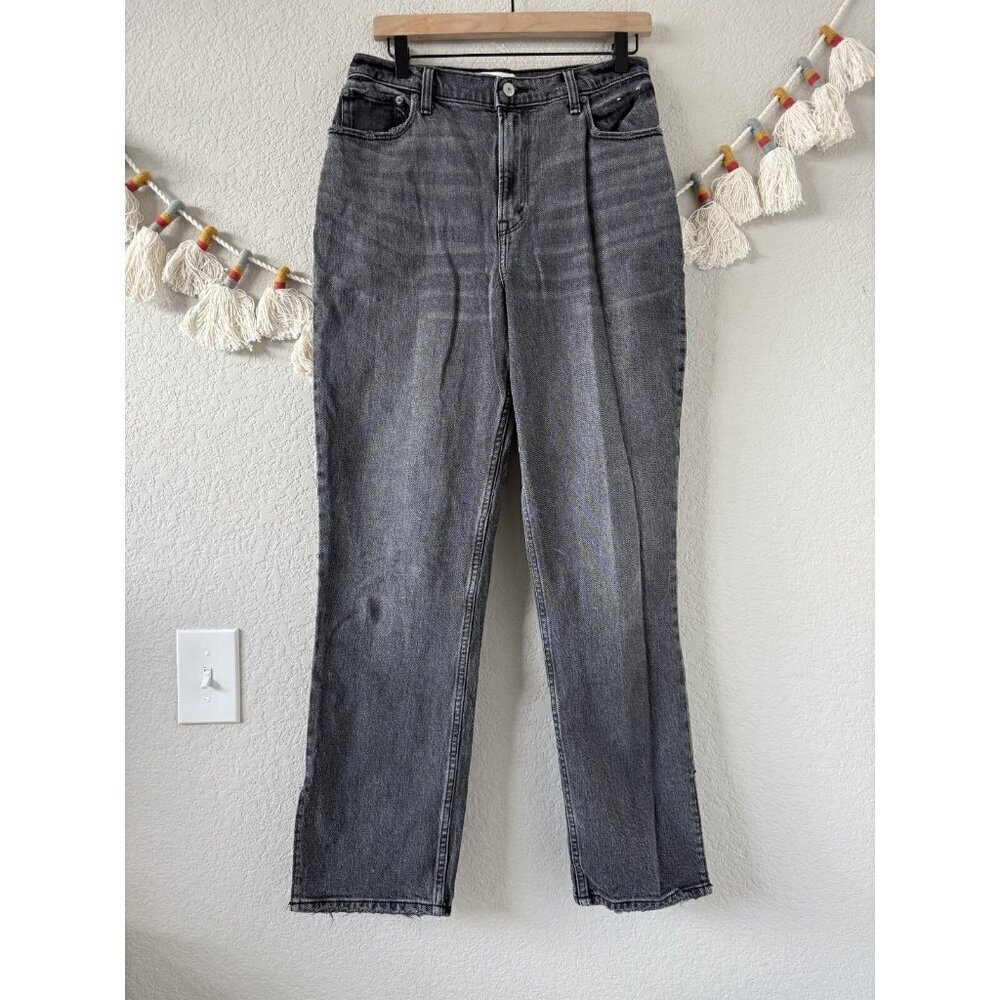 Abercrombie & Fitch The 90's Straight Ultra High Rise Slit Leg Jeans Black 29